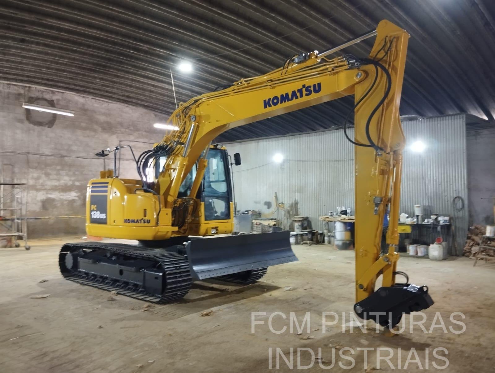 Komatsu depois